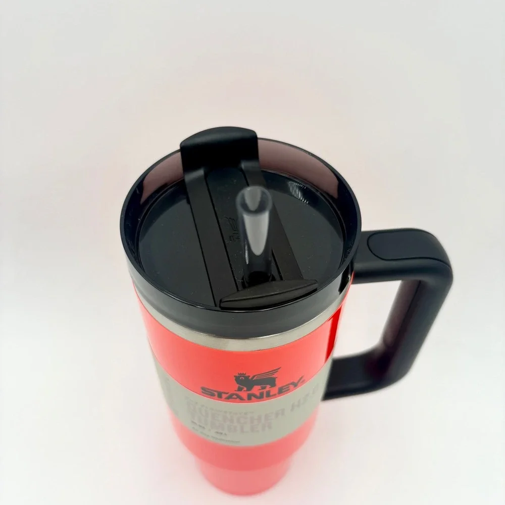 Stanley Quencher H2.0 Tumbler 30 oz. Poppy Insulated Stainless Steel Cup‎ - Picture 2 of 3